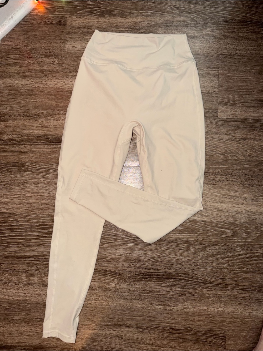 Buff Bunny Cream Legacy Leggings